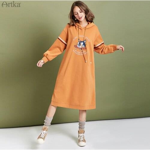 ARTKA 2019 Winter New Women Long Hoodies Fashion Cartoon Print Sweatshirt Velvet Thick Loose Hooded Pullover Sweatshirt ZA10098Q