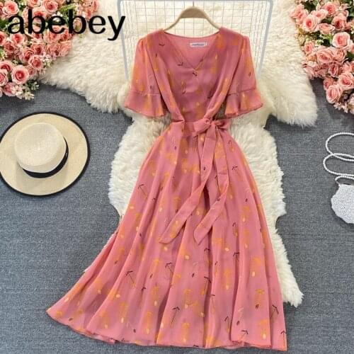 2021 New Summer Temperament Versatile V-neck flared sleeve Dress high waist lace up waist floral mid-length Dress