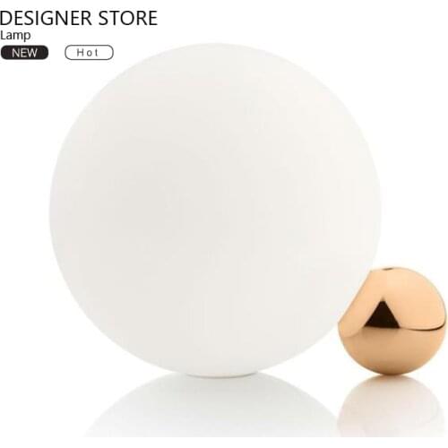 New product light luxury Italian glass ball spherical model room study bedroom decoration bedside lamp living room table lamp