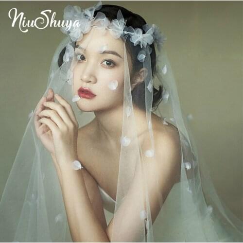 NiuShuya 1.5x2M One-Layer Long Mesh Wedding Veil Romantic Petal Flower Appliques Headpiece Long Fairy Bridal Hair Veil