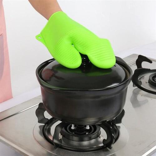 2Pcs Silicone Mitts Heat Resistant Anti-Scald Anti-Skid Kitchen Use Oven Mitts Baking Tools Accessories