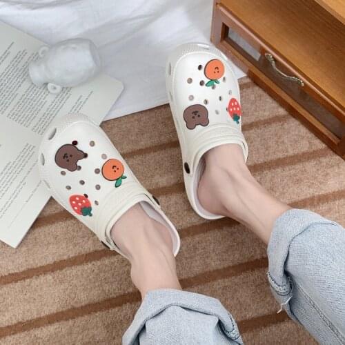 Hole Shoes Ladies Summer Wear Cute Girl Heart Beach Sandals Ladies Fashion Home Non-slip Sandals and Slippers 2021