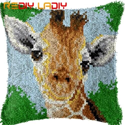 Latch Hook Cushion Giraffe Head Pre-Printed Canvas Cushion Cover Acrylic Yarn Crochet Pillow Case Set Hobby & Crafts Home Decor