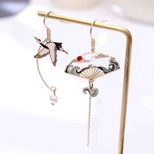 Clouds Flying Crane Asymmetry Earrings For Women Retro Bird Pearl Tassel Long Drop Earring Fashion Jewelry