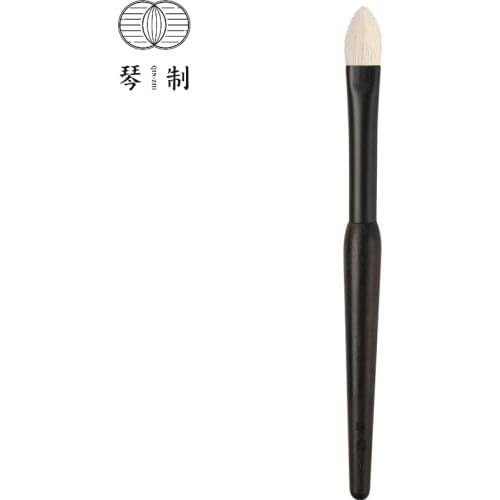 QINZHI Professional Handmade Make Up Brush Z314 Heart Shape Eye Shadow Brush Soft Saikoho Goat Hair Makeup Brushes