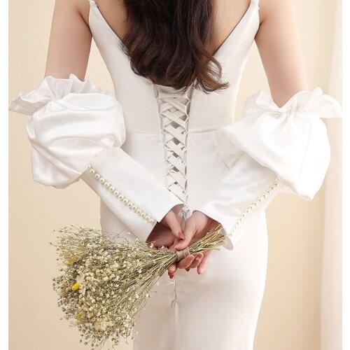 Satin Bridal Sleeves White Detachable Bridal Bicep Pearls Button Horn Sleeve Simple Cuff for Wedding Accessories Boleros 2021