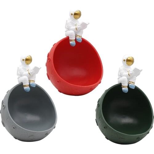 Figurine Fashion Spaceman Sculpture Decorative Miniatures Astronaut Storage Resin Statue Cosmonaut Sculpture Decor Gift