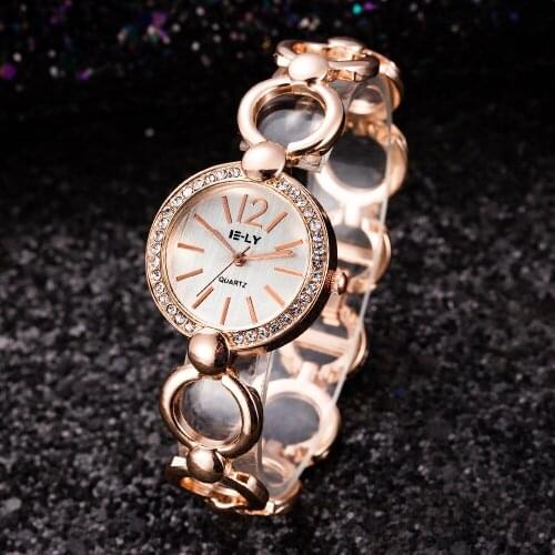 2019 New Ladies Quartz Watch Creative Bracelet Watch Young Ladies Waterproof Gold Watch Girl Romantic Gift Zegarek Mujer