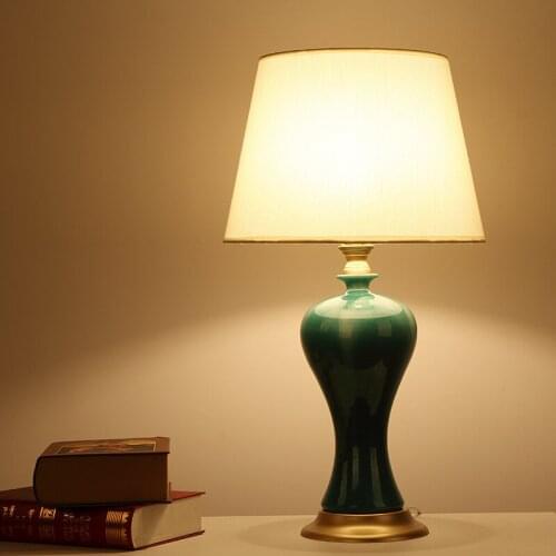 The Nordic remote ceramic wedding romantic bedroom bedside decoration cloth art and creative personality Table lamp lo884