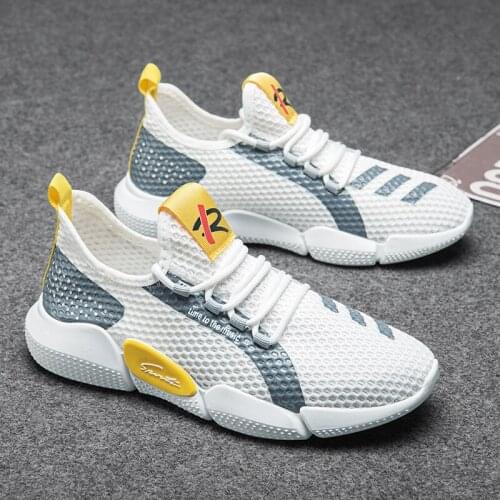 Mens shoes breathable running shoes couple student casual shoes flying woven sports shoes 2021 spring new fashion trend