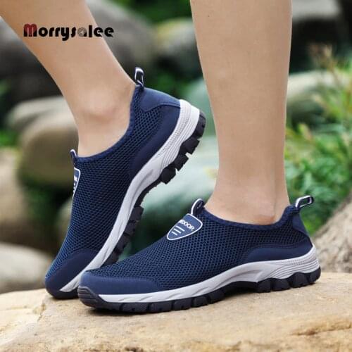 New Fashion Men Casual Shoes Formal Carved Wedding Dress Outdoor sport Breathable Light Footwear Hiking Shoes Breathable