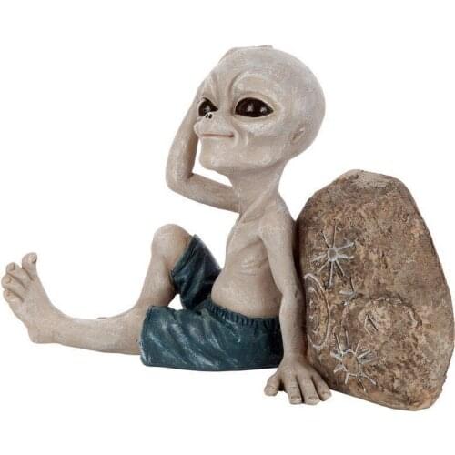 Surfer Alien Statue Resin Craft Garden Ornaments Unique Home Desktop Crafts Figurines Outdoor Garden Patio Decoration Ornaments