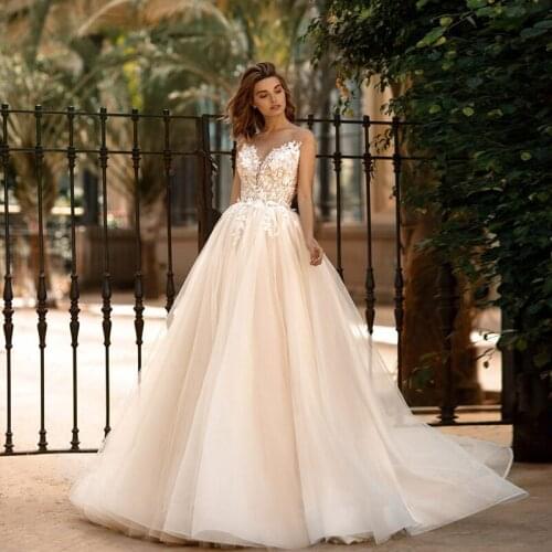 Graceful Sleeveless Lace Ball Gown Wedding Dresses Tulle Chapel Train Vintage Plus Size Maxi Customer Made