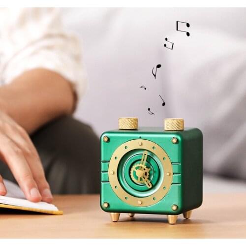 Creative wireless Bluetooth small speaker outdoor portable subwoofer small steel gun retro mini car smart speaker