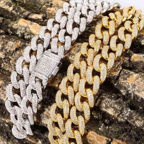 Golden Chains 含奇 China