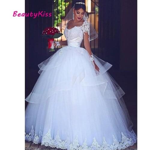 Sweetheart Lace Applique Ball Gown Princess Wedding Dress 2021 Long Sleeve Ruffled Bridal Party Dress Floor Length Wedding Gowns
