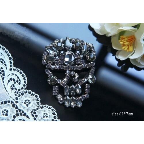 2018 New Rhinestones Skull Beaded Sequins Sew On Patches for clothes DIY Patch Applique Bag Clothing Coat Sweater Crafts