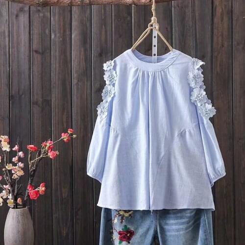 Sweet Womens Three-dimensional Flower Off The Shoulder Tops T Shirts Womens Summer New Loose Casual Solid Striped T-Shirt 2021