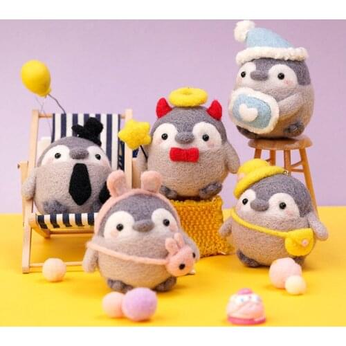 1Pcs Non-Finished Felt Kit Creative Cute Animal Penguin Toy Doll Wool Felt Poked Kitting Handcarft Wool Felting Material DIY