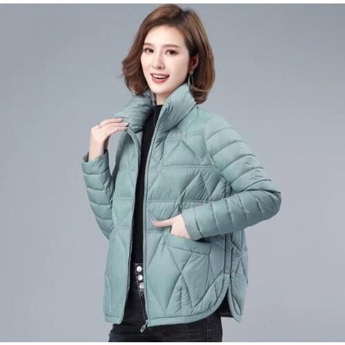 New Down Padded Womens Light and Thin Short Fashion Casual Winter Coat Loose Korean Thick Jacket