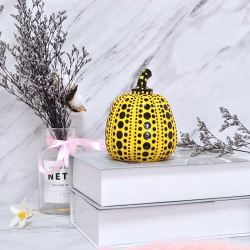 Pumpkin Kusama Yayoi Ornaments Modern Sculpture Polka Dot Art Home Interior Decoration Office Arts Wedding Christmas
