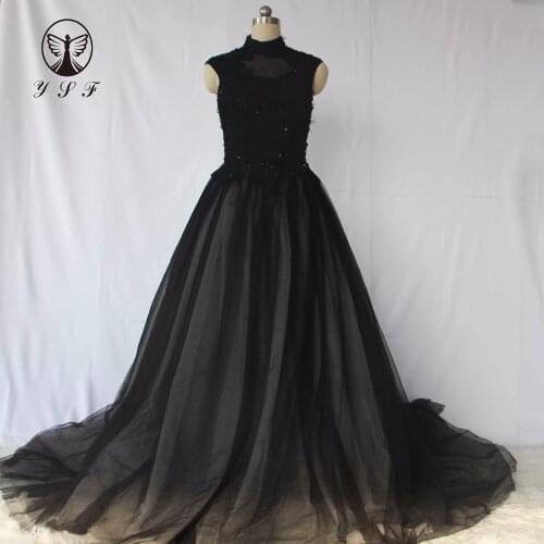 Vintage Black High Collar Appliqued Beaded Lace Short Sleeve Sweep Train Evening Dresses 2017
