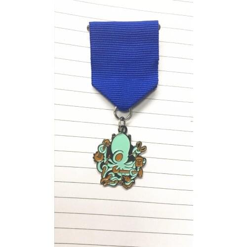 Custom pin badge, new style, soft enamel badge with gold plating