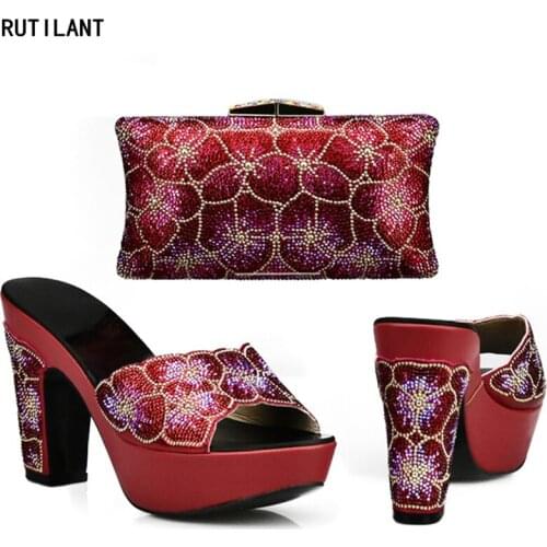 Red Color African Italian Shoes and Bag Set Decorated with Rhinestone Nigerian Shoes and Bag Set High Quality Women Wedding Shoe