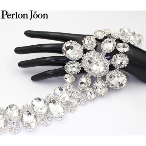 1pcs sparkling super large glass crystal belt large rhinestone appliques sewn on the bridal wedding dress decorative belt YL027