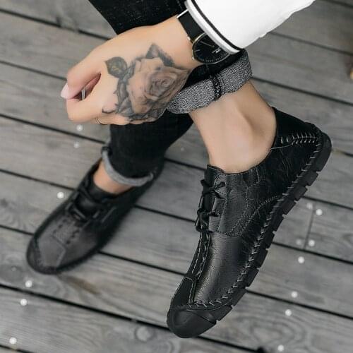 Men Leather Casual Shoes British retro Business Shoes Comfortable breathable non-slip outdoor Dress shoes men black brown