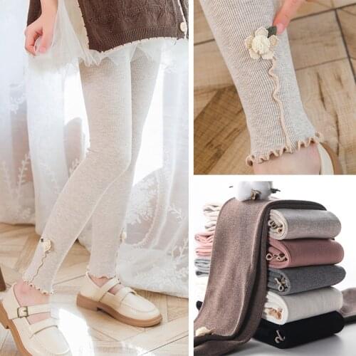 Spring and autumn childrens side flowers and wooden ears cropped trousers fashion leggings girls medium-thick outer wear