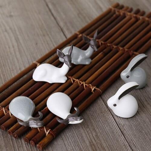 2Pcs/Set Mini Rabbit Tea Pets Ornament Chinese Folk Art Handmade Ceramic Animal Crafts Miniatures Figurines Home Decoration
