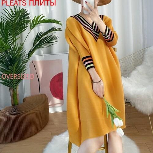 2021 Spring New Miyake Folds Loose Large Size Slim Dress Three-quarter Sleeves Mid-length Lantern Dress Elegant Vestido