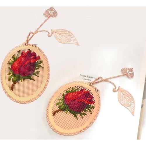 Oneroom Cross-Stitching Canvas Metal Cutting Dies Stencils for DIY Scrapbooking/photo album Decorative Embossing DIY Paper Cards