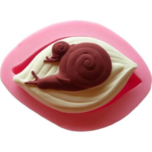Snail On Leaf Silicone Mold Fondant Epoxy Resin Aroma Stone Ornaments Soap Mold Pastry Cupcake Decorating Kitchen Accessories