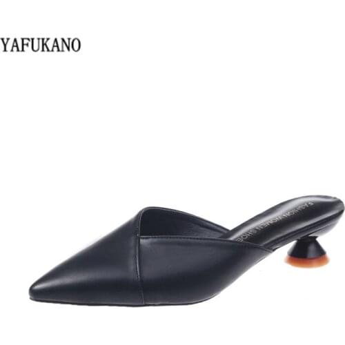 Summer 2020 New Leather Lady Slippers Slip On 3 CM Kitten Low Heel Mueller Shoes Women Pumps Slides Sandals