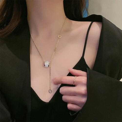 2021 Creative Opal H Letter Small Waist Pendant Titanium Steel Woman Necklace Korean Fashion Jewelry Sexy Girls Clavicle Chain