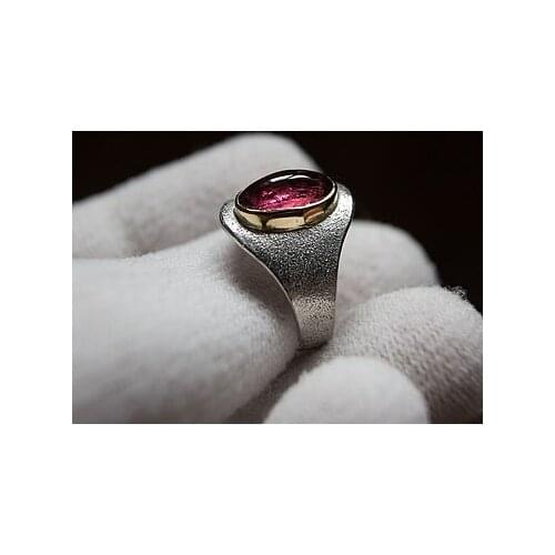 Fashion Two-tone Silver Color Rings for Women Elegant and Luxurious Red Zircon Jewelry Wedding Engagement Party Ring Gift