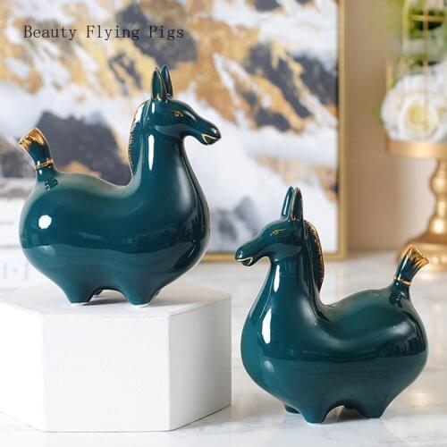 Light Luxury Lucky Money Sweat Horse Small Ornaments Ceramics Office Desktop Bookcase Decorations Crafts Gifts Home Decor