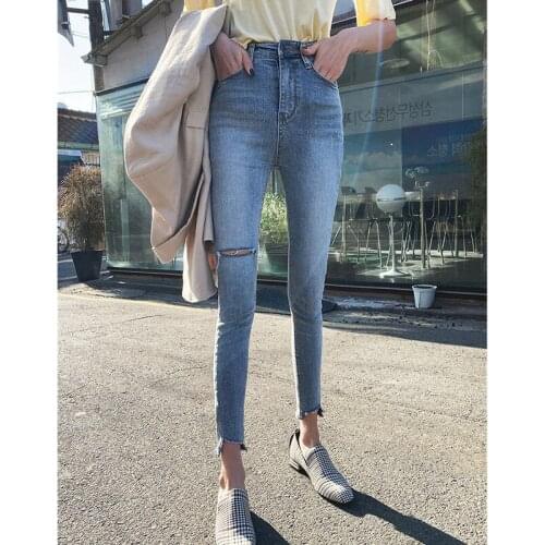 2021 New Fashion Design Ladies Ripped Casual Slim Small feet nine points Jeans
