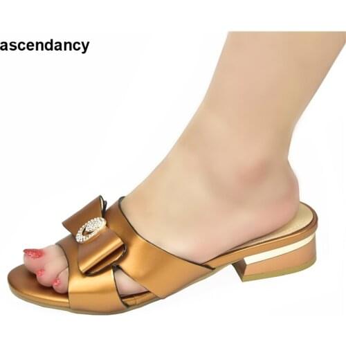 New Arrival African Women Ladies Shoes and Sandals Open Toe Pumps Slip on Low Heels Wedding Shoes Decorated with Rhinestone