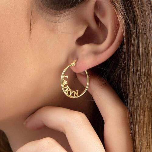 MumuXing Customized Bottom Name Round Earrings Personality Ladies Trend Name Letter Nameplate Circle Jewelry Gift For Mom