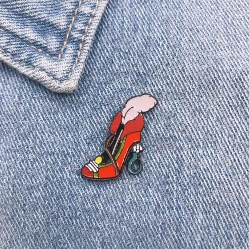 Cartoon personality christmas boots sleigh feather high heels enamel brooch pin custom alloy badge denim clothes bag accessories