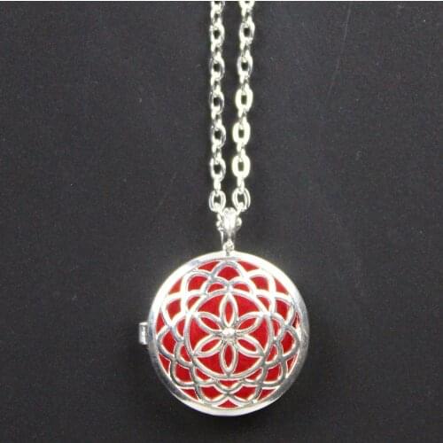 New Aroma Aromatherapy Diffuser Necklace,Flower Open Locket Pendant Perfume Essential Oil Diffuser Necklace