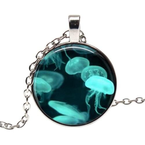 Marine life sailor jellyfish glass round pendant necklace men and women wear jewelry Summer accessories boho statement necklaces