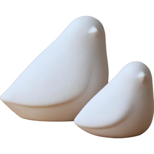 1PCS Europe Ceramic cute white mini bird ornaments Figurines Frosted matte small animal model Miniatures Decoration Crafts gifts