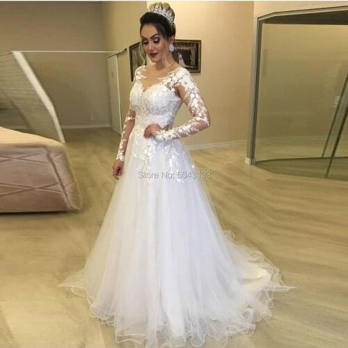 Exquisite Lace Appliques Floral Wedding Dresses with Long Sleeves Sheer Scoop Neckline V Back Buttons Bridal Gown Vestido Noiva