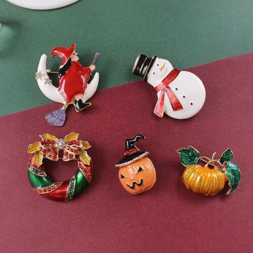 Newest Halloween jewelry Pumpkin witch Christmas Garland Pumpkin lantern Enamel Brooch Lapel Pin Badge Gifts for Children