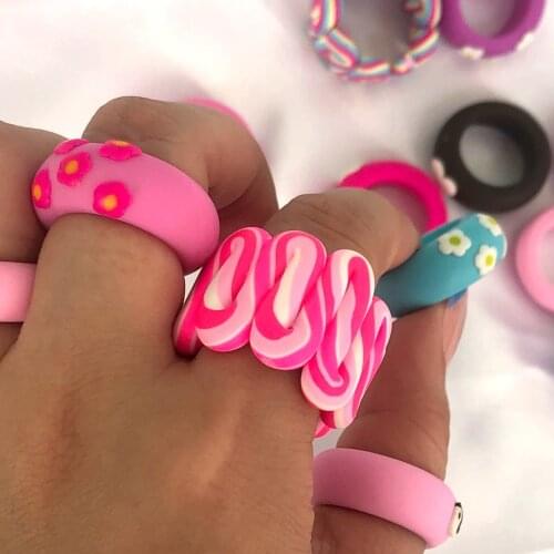 Flatfoosie Creative Simple Ceramic Clay Stripe Rings For Women Girls Pink Fashion Flower Smiley Face Rings Statement Jewelry