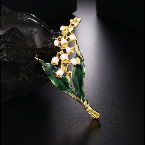 1Pcs Women Brooch Floral Leaf White Trendy Alloy Female Fashion Enamel Lily Valley Gold Color Brooch Pin Jewelry